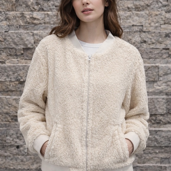 J. Crew Jackets & Blazers - J. Crew Off-White Textured Jacket size XL excellent condition fluffy Sherpa